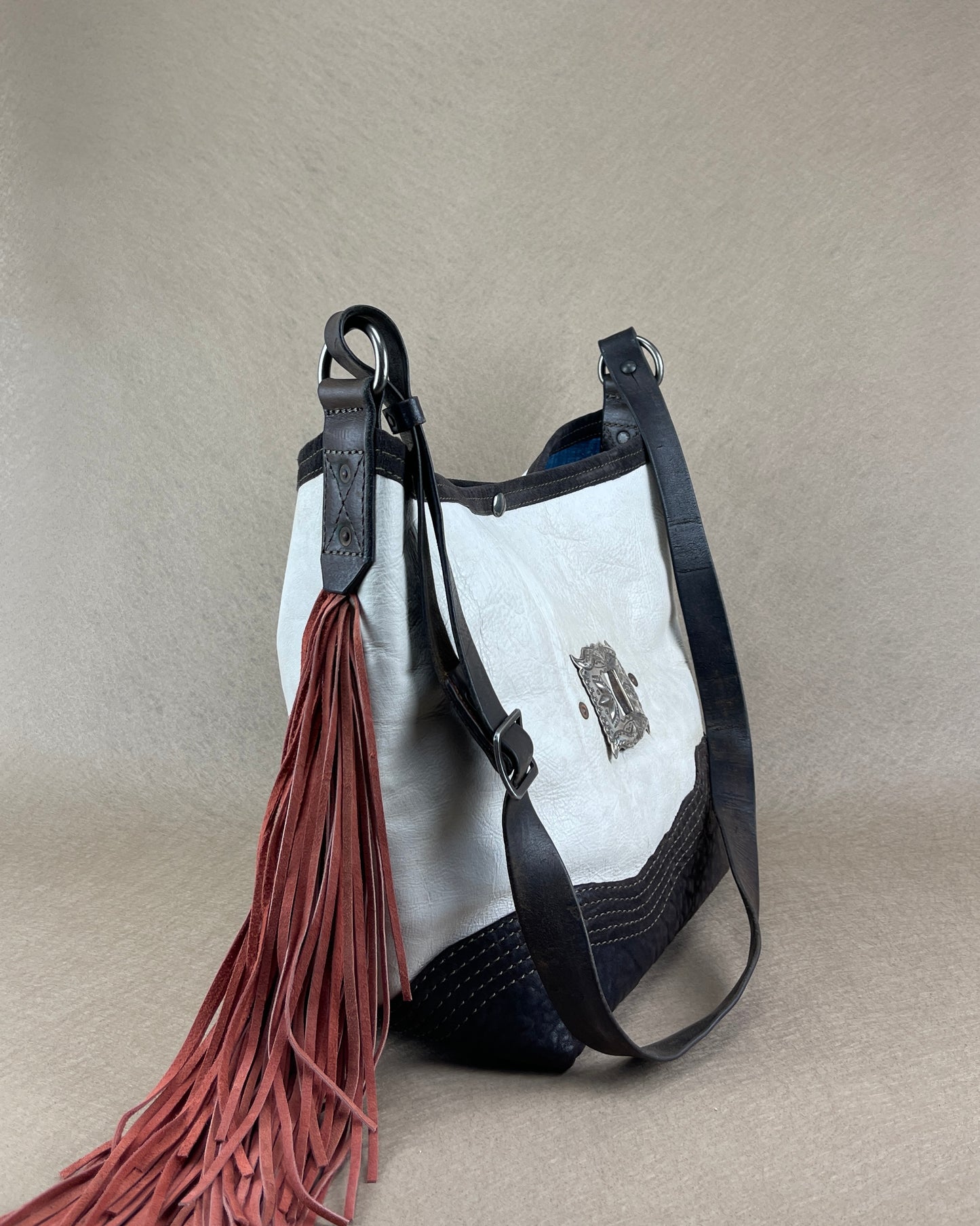 Hobo - Vintage Leather - Fringed with Concho