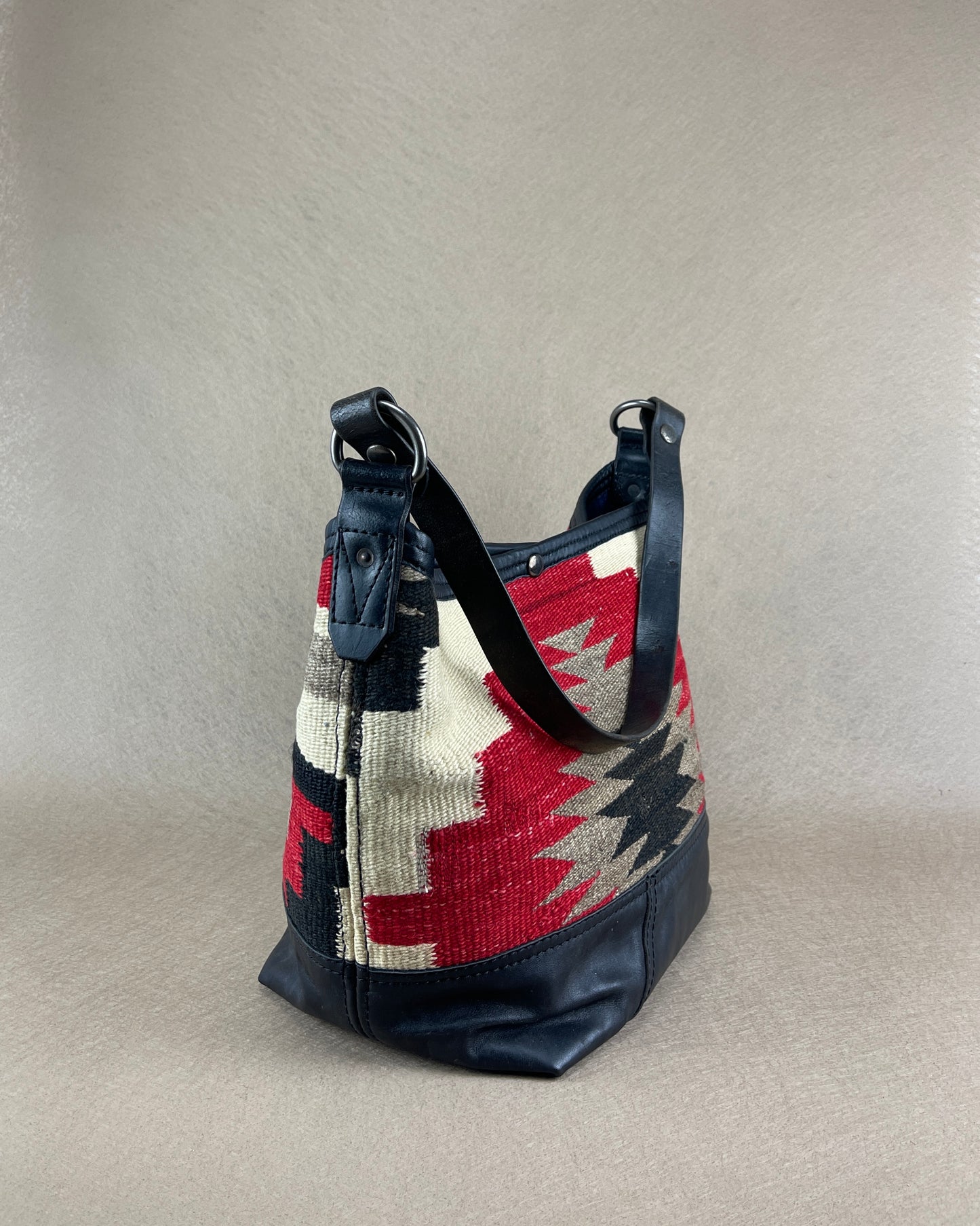 Hobo - Vintage Navajo Weaving x Leather