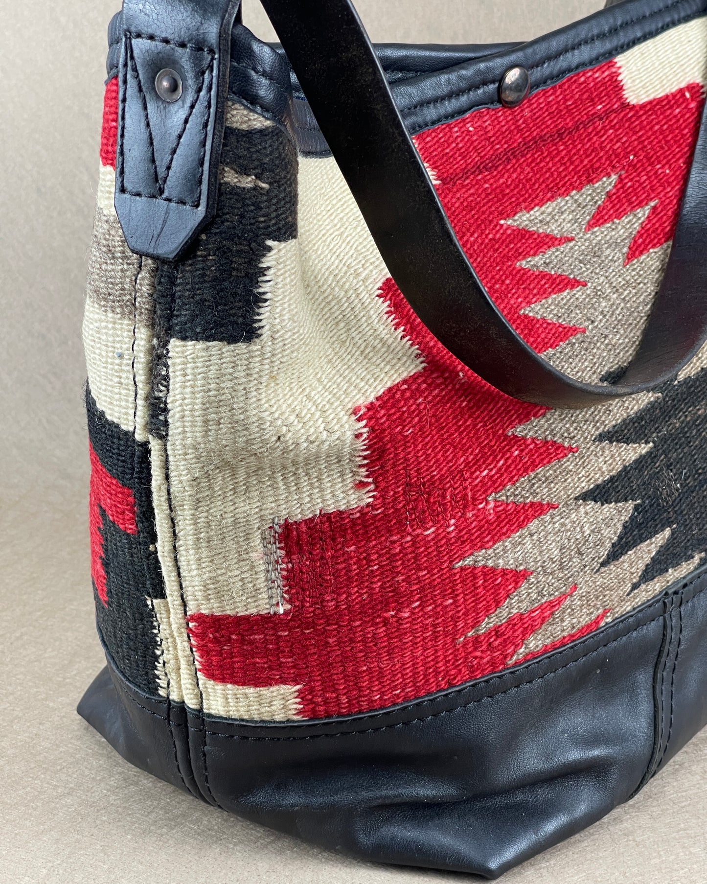 Hobo - Vintage Navajo Weaving x Leather