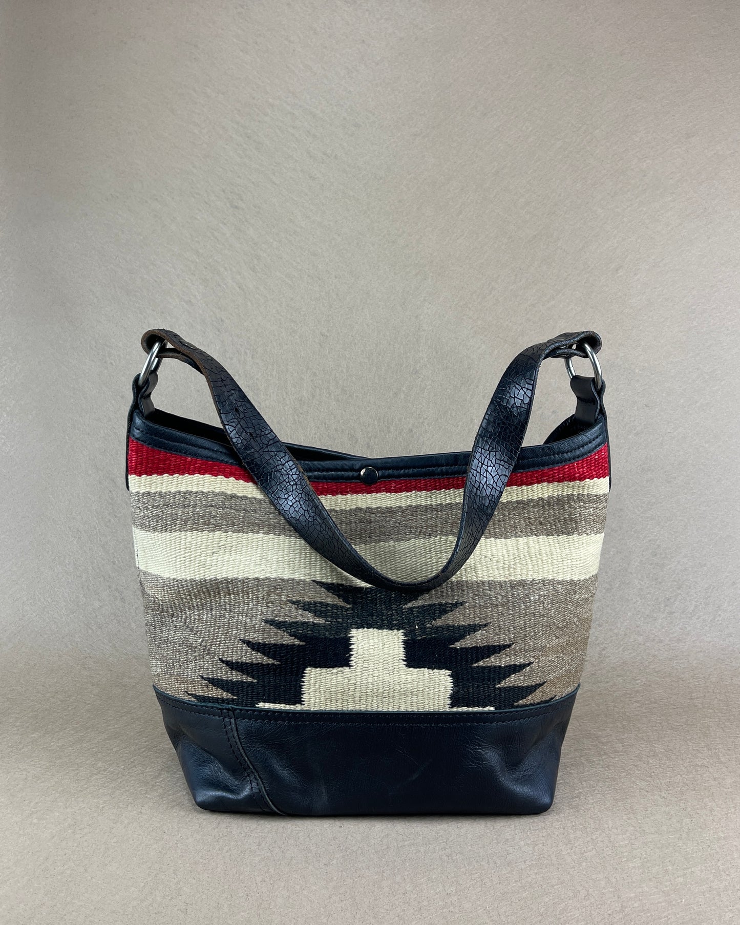 Hobo - Vintage Navajo Weaving x Leather