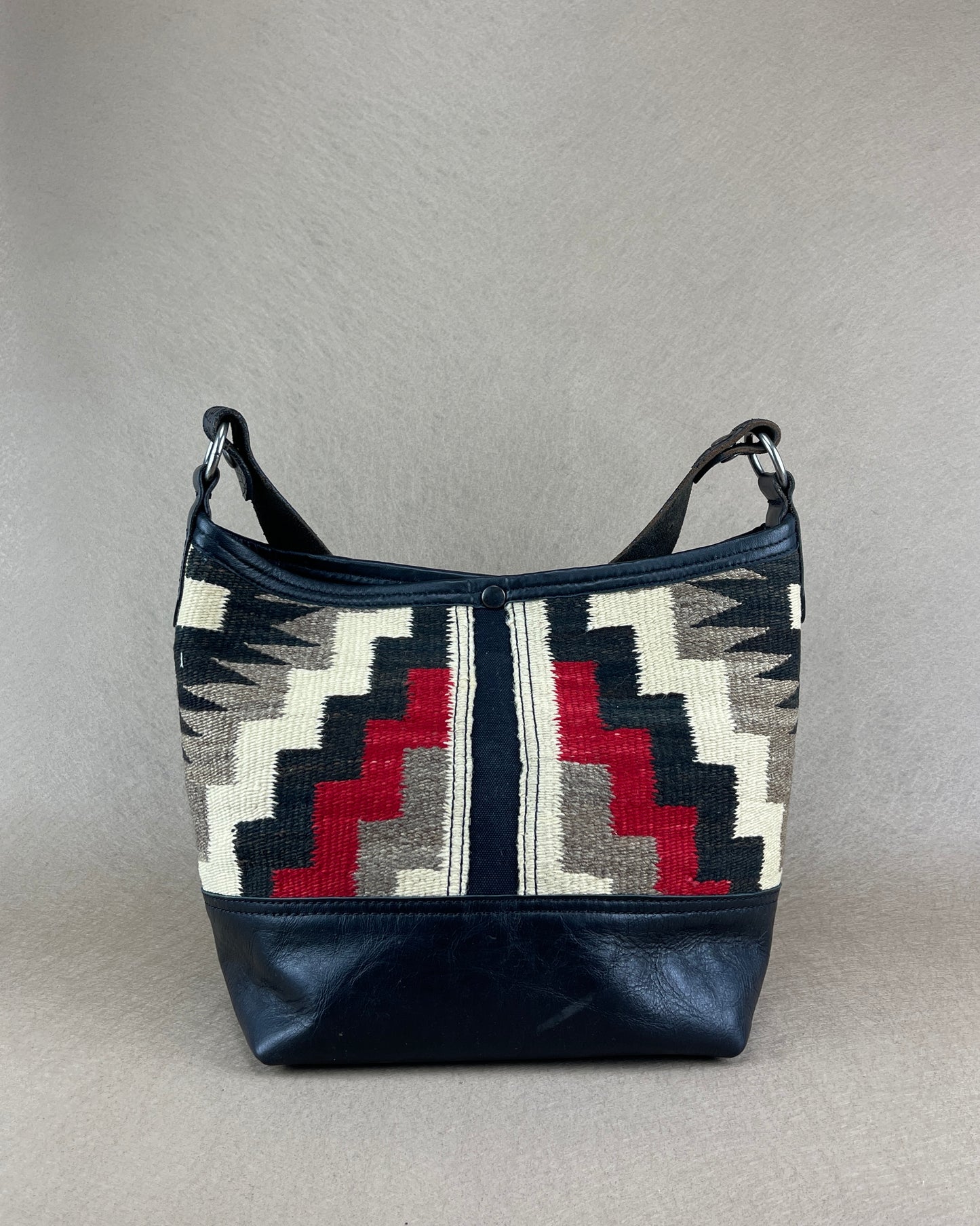 Hobo - Vintage Navajo Weaving x Leather