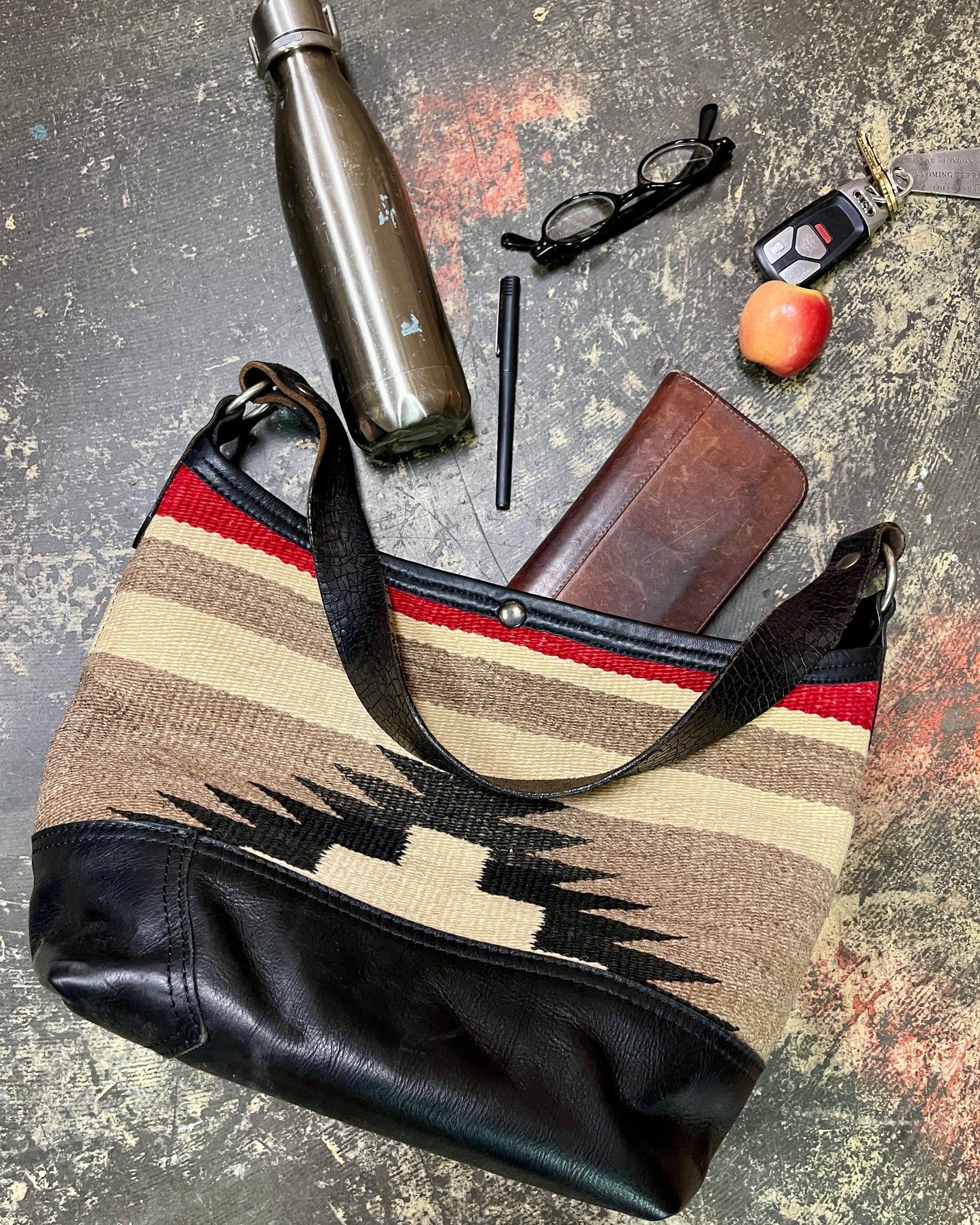 Hobo - Vintage Navajo Weaving x Leather