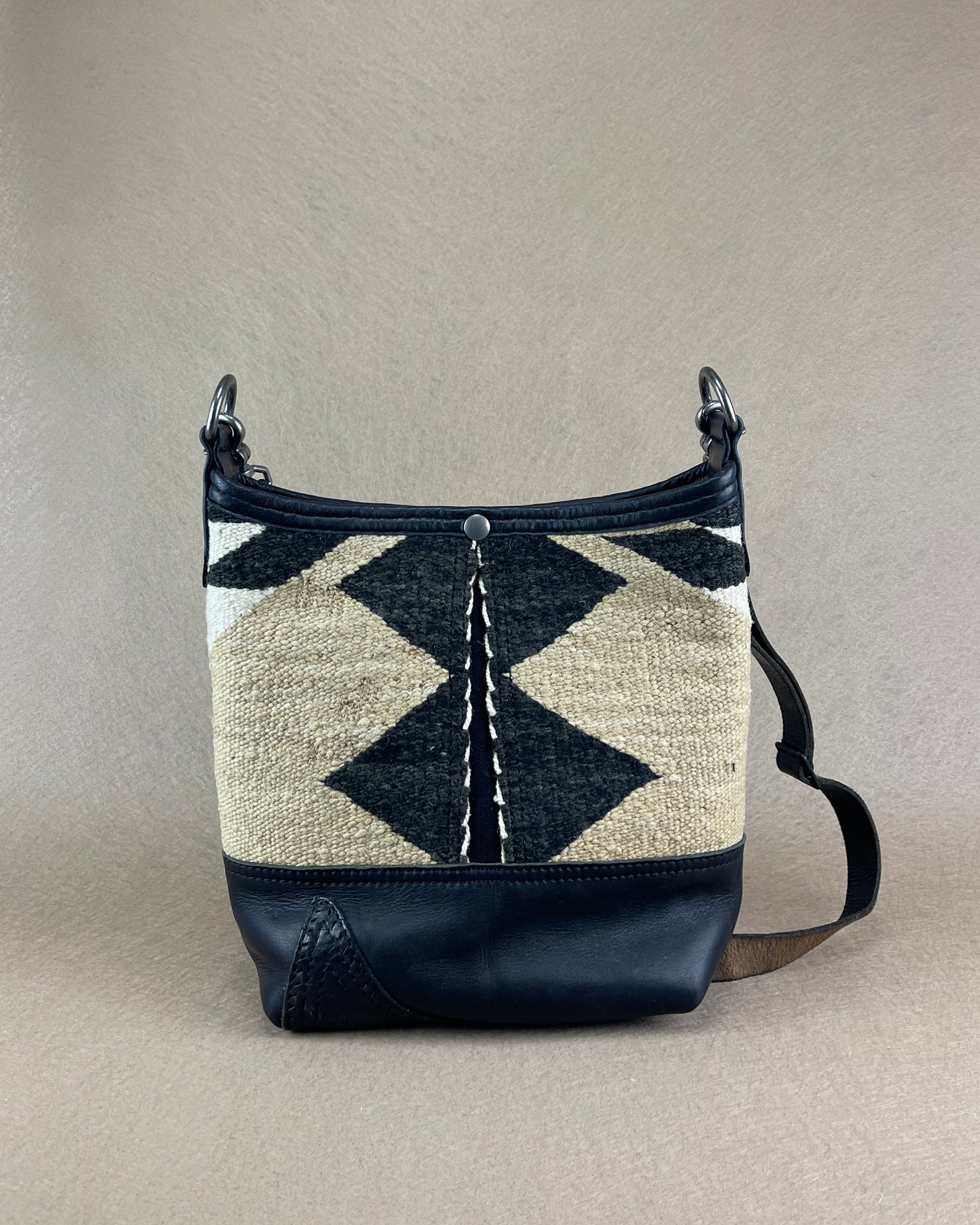 Bucket - Vintage Navajo x Leather - with Concho