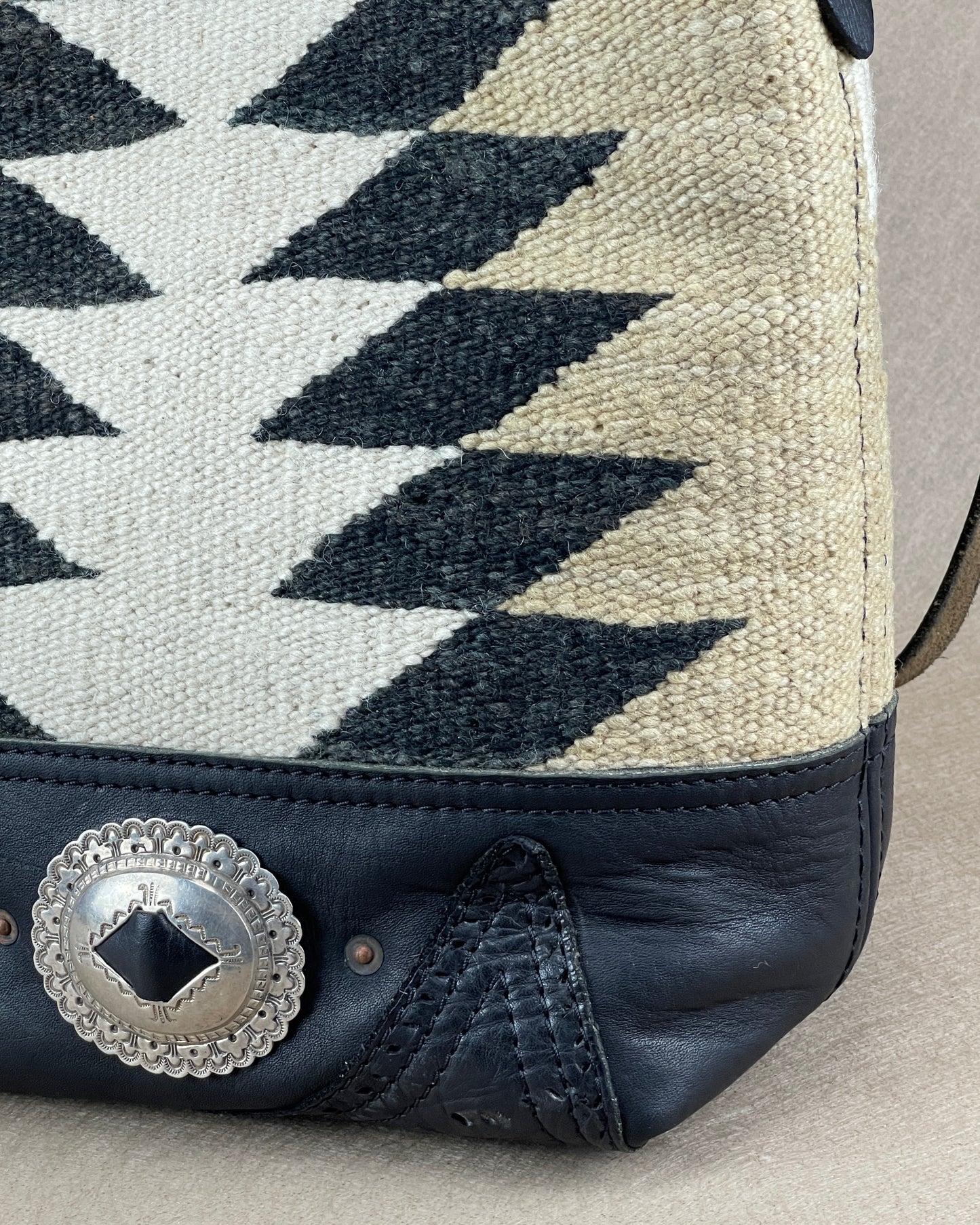 Bucket - Vintage Navajo x Leather - with Concho