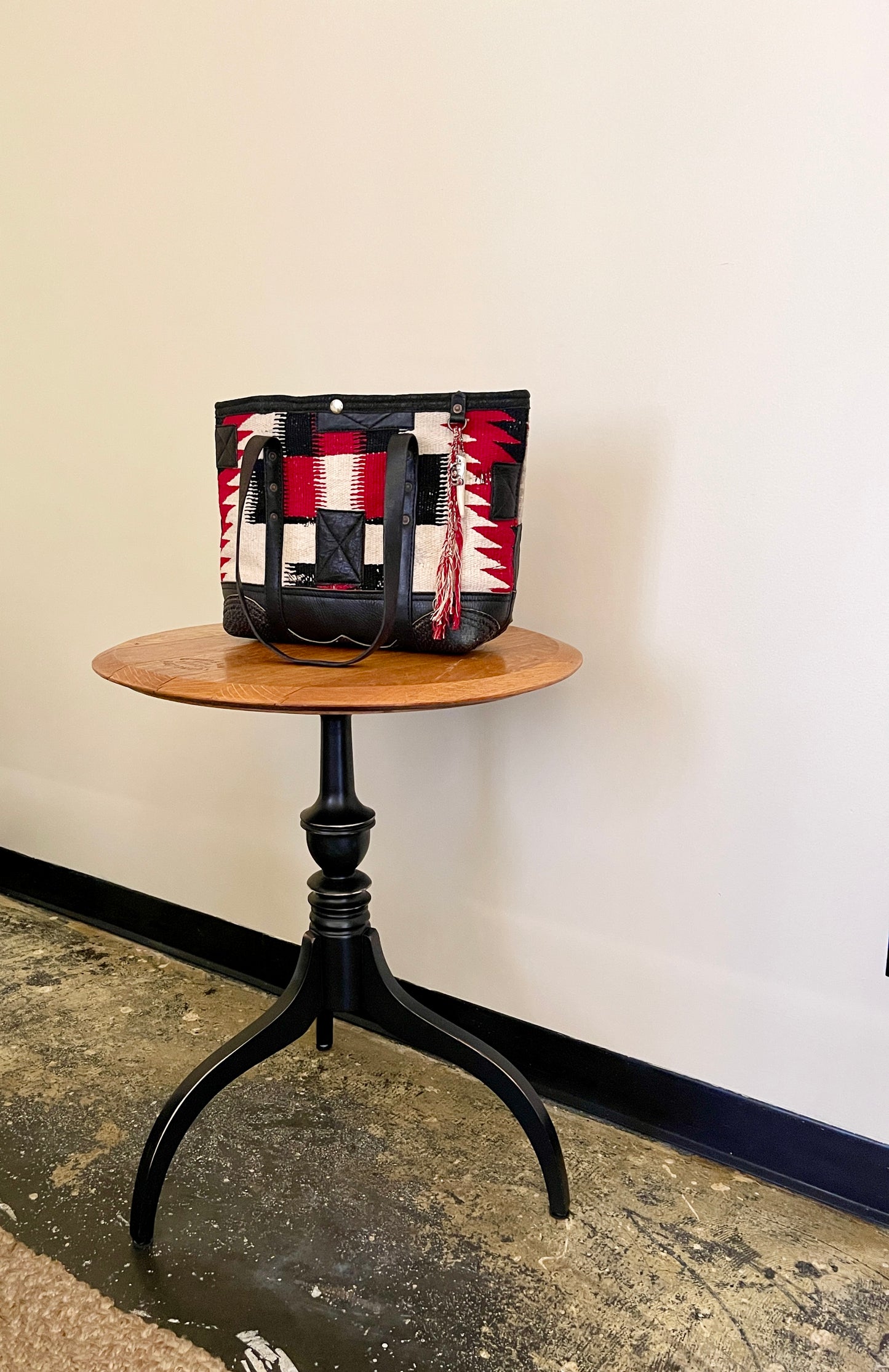 Compact Blk/Red/Cream Navajo Tote x Vintage Leather